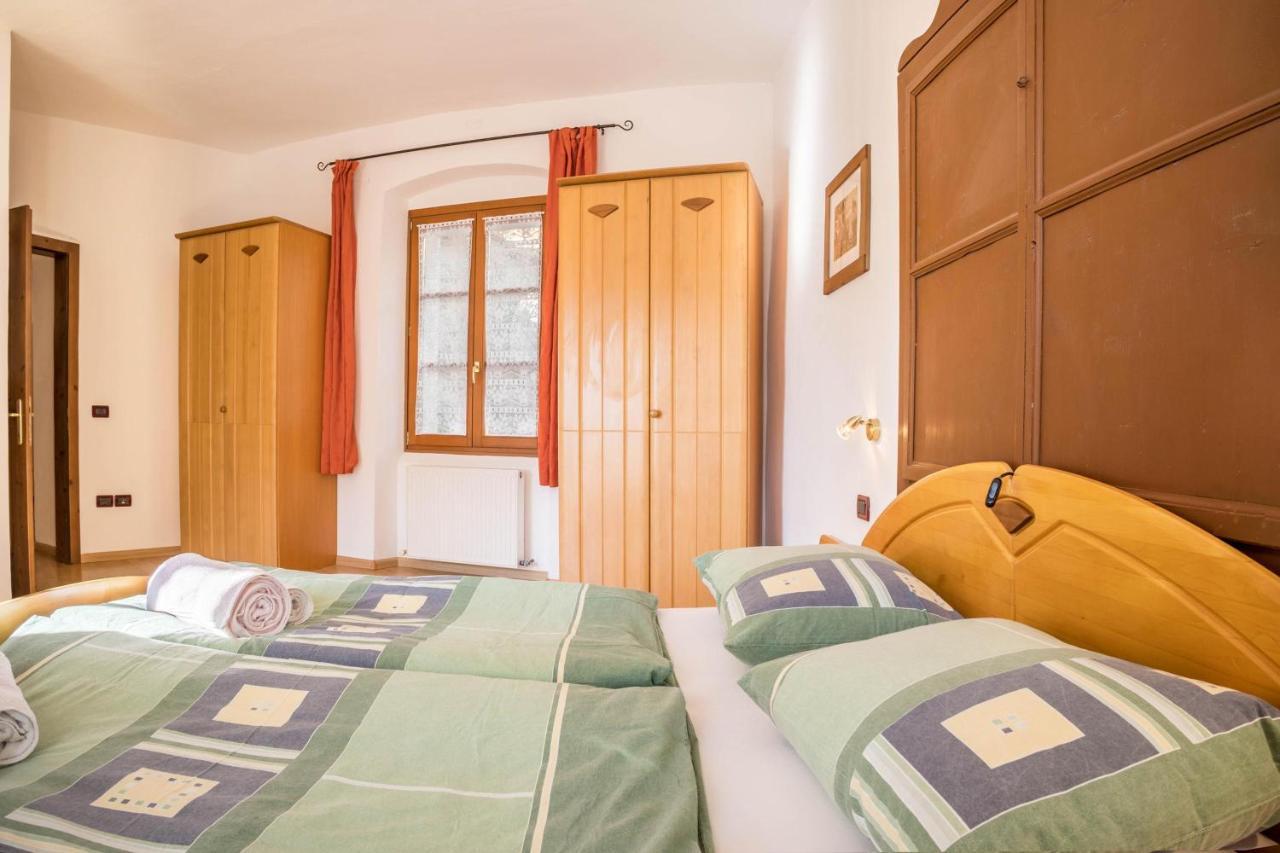 Residence Lena App 1 With Balcony Тенно Екстер'єр фото