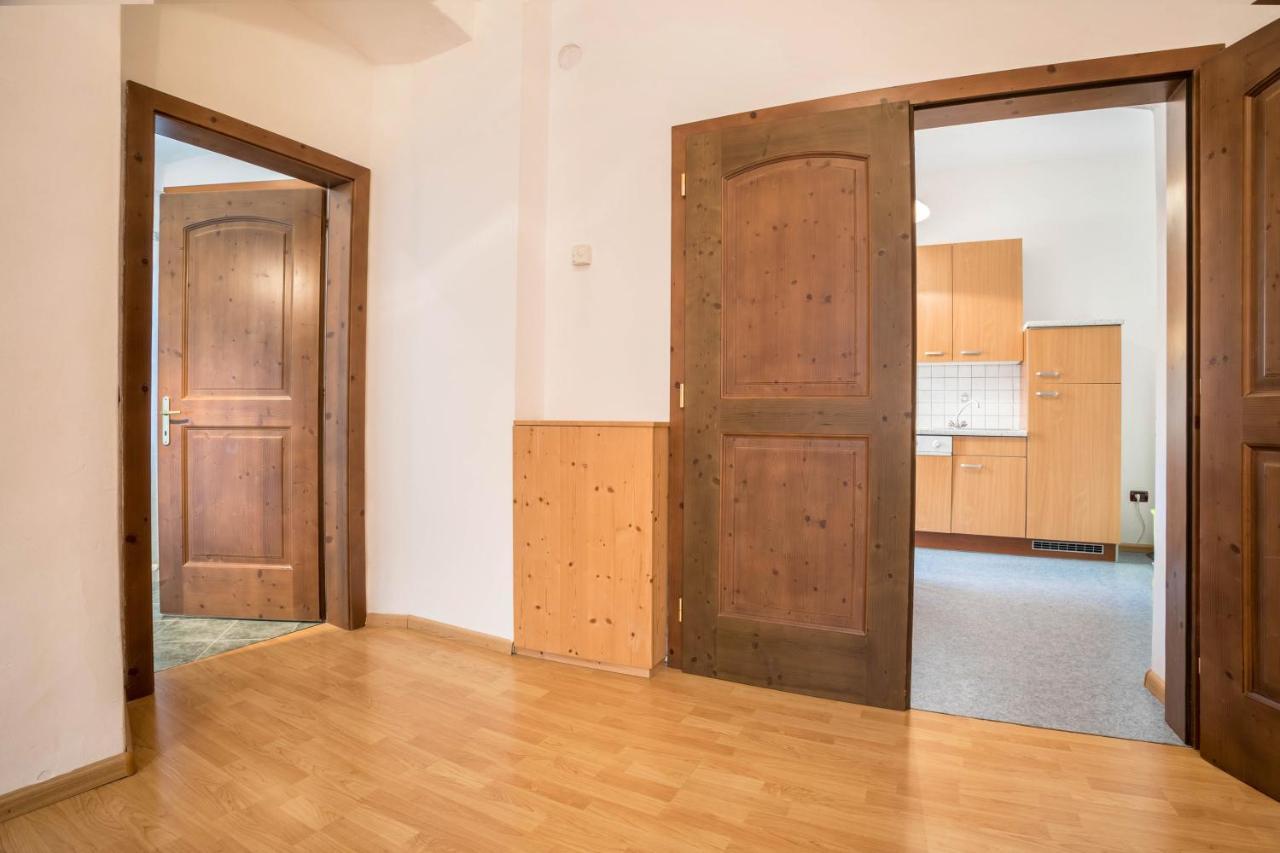 Residence Lena App 1 With Balcony Тенно Екстер'єр фото